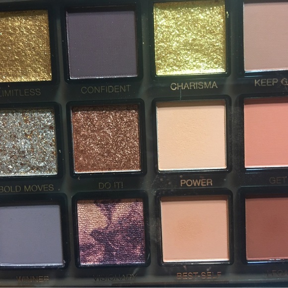 Huda Beauty Empowered Eyeshadow Palette - Picture 9 of 12